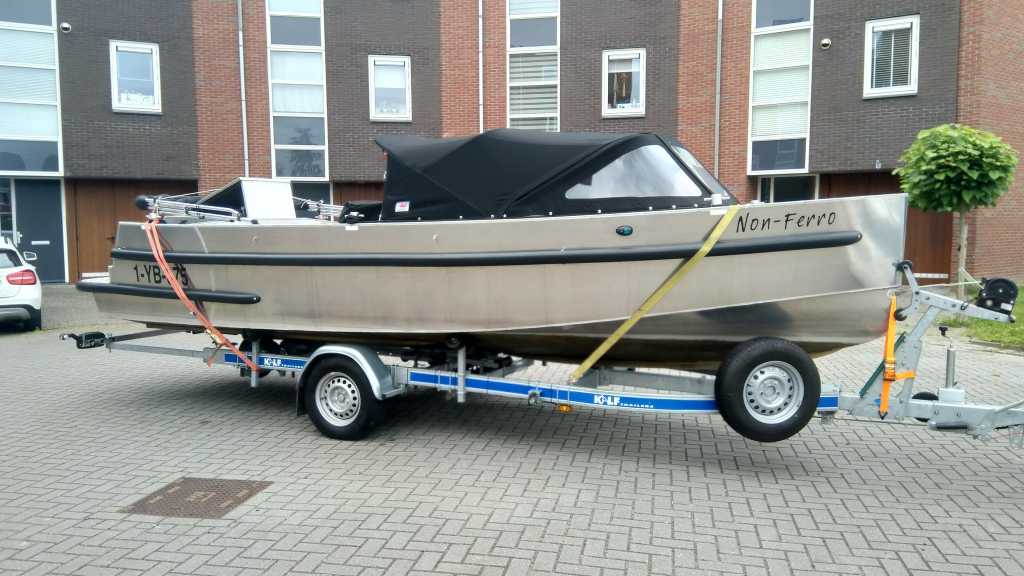 Van Vossen 660 tender