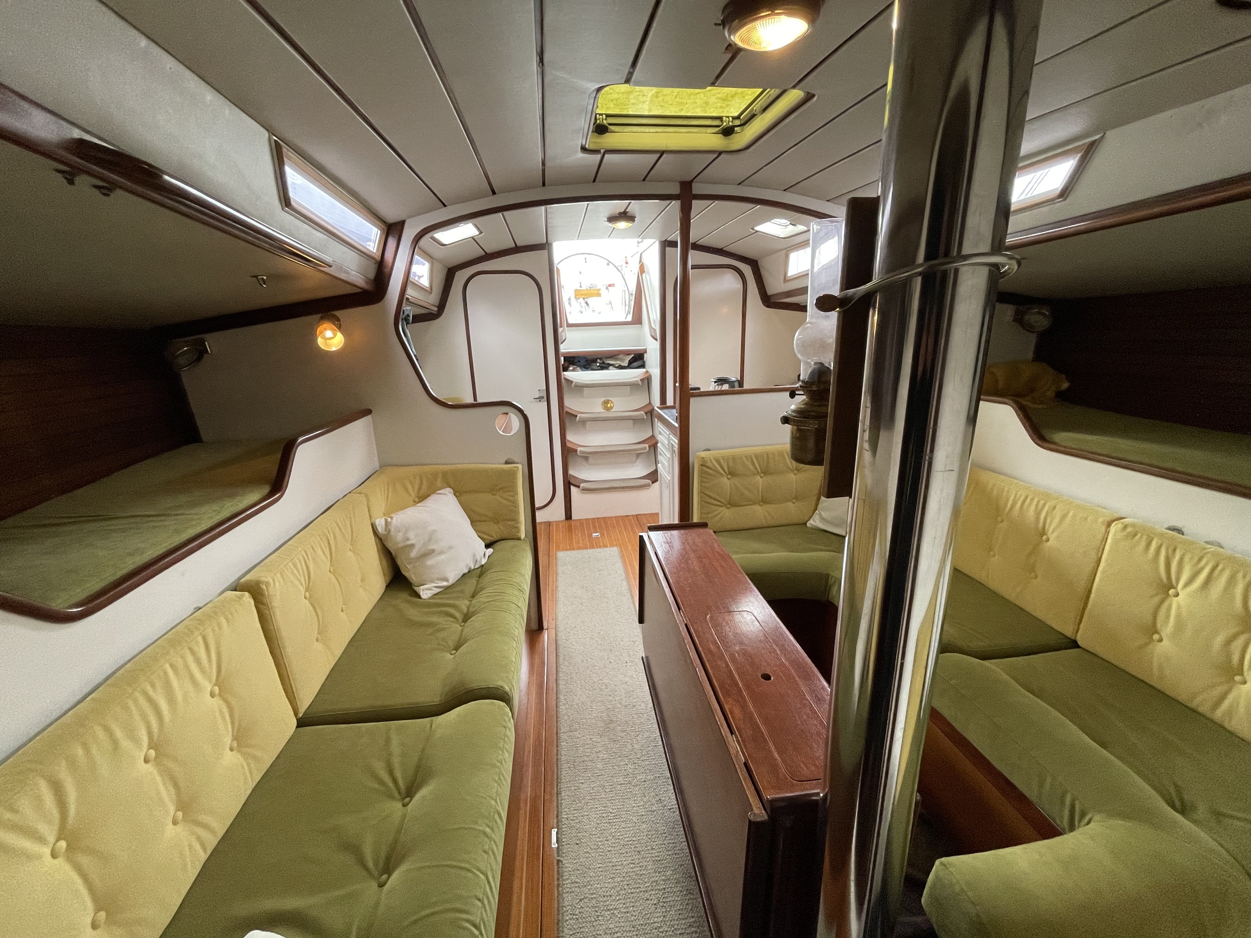 Beneteau First 42