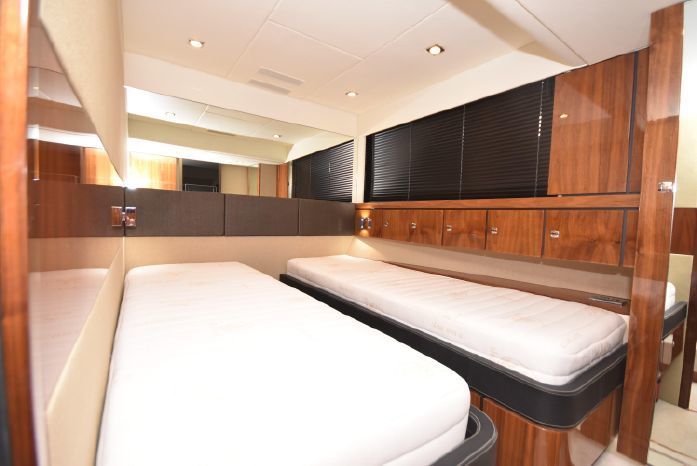 Fairline Squadron 55