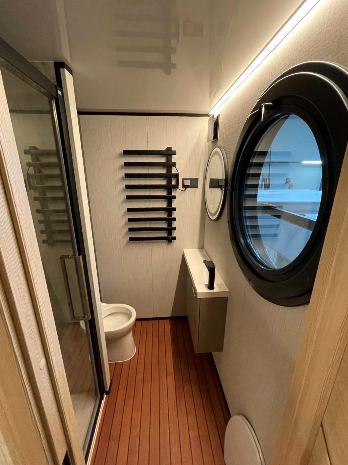 Project Nordic Season Houseboat NS 40-43 Special Project 1-2-3