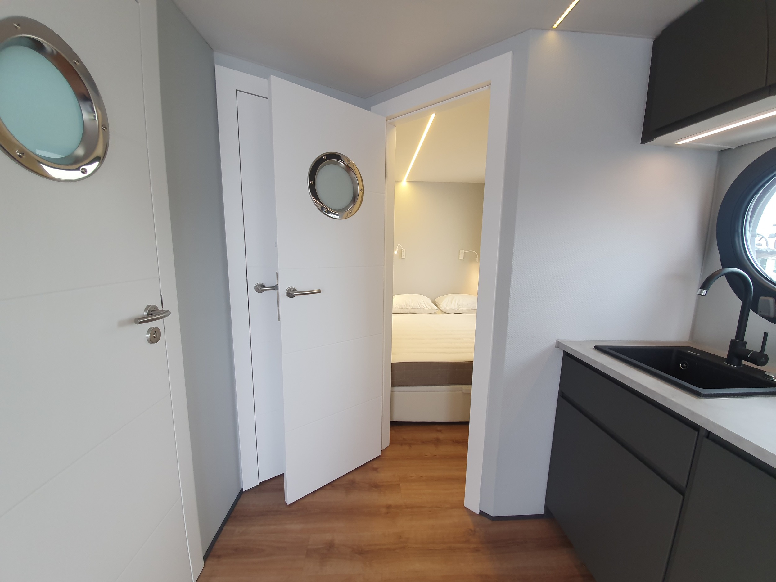 La Mare Houseboat Apartboat L - NEW