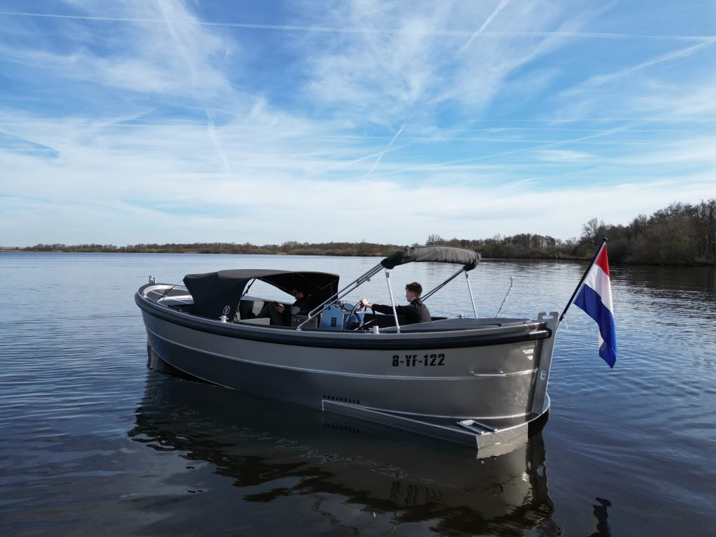 Van Vossen Sloep 777 DE GROOTSTE SLOEPEN SHOWROOM VAN NEDERLAND