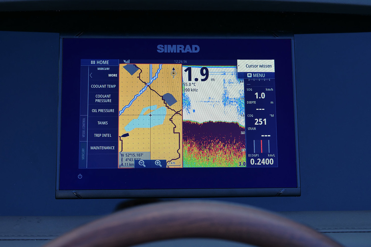 Sea Ray SPX 230