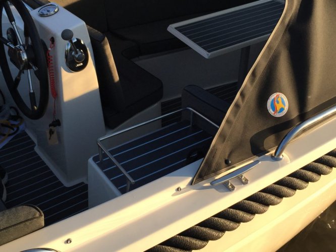 Primeur 610 tender DE GROOTSTE SLOEPENSHOWROOM VAN NEDERLAND