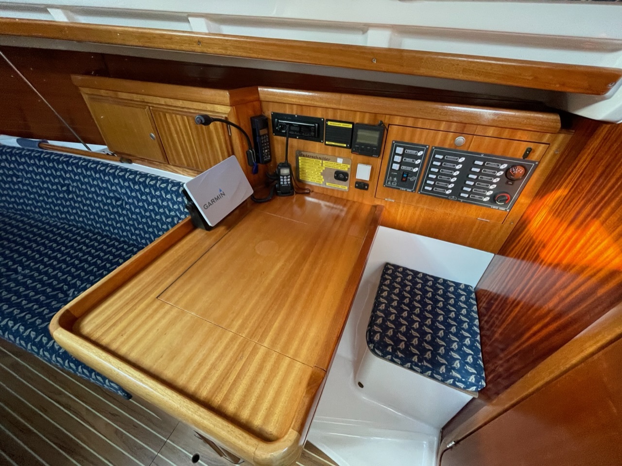 Dufour 32 Classic