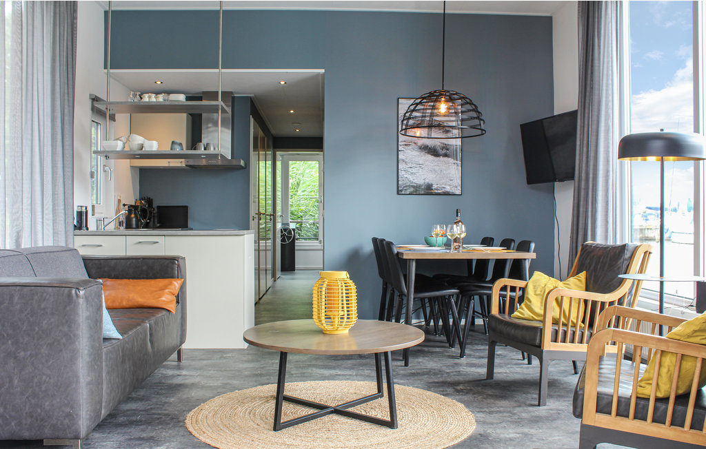 Aquavive Houseboat 1500 Met Vaste Overneembare Ligplaats In Warns