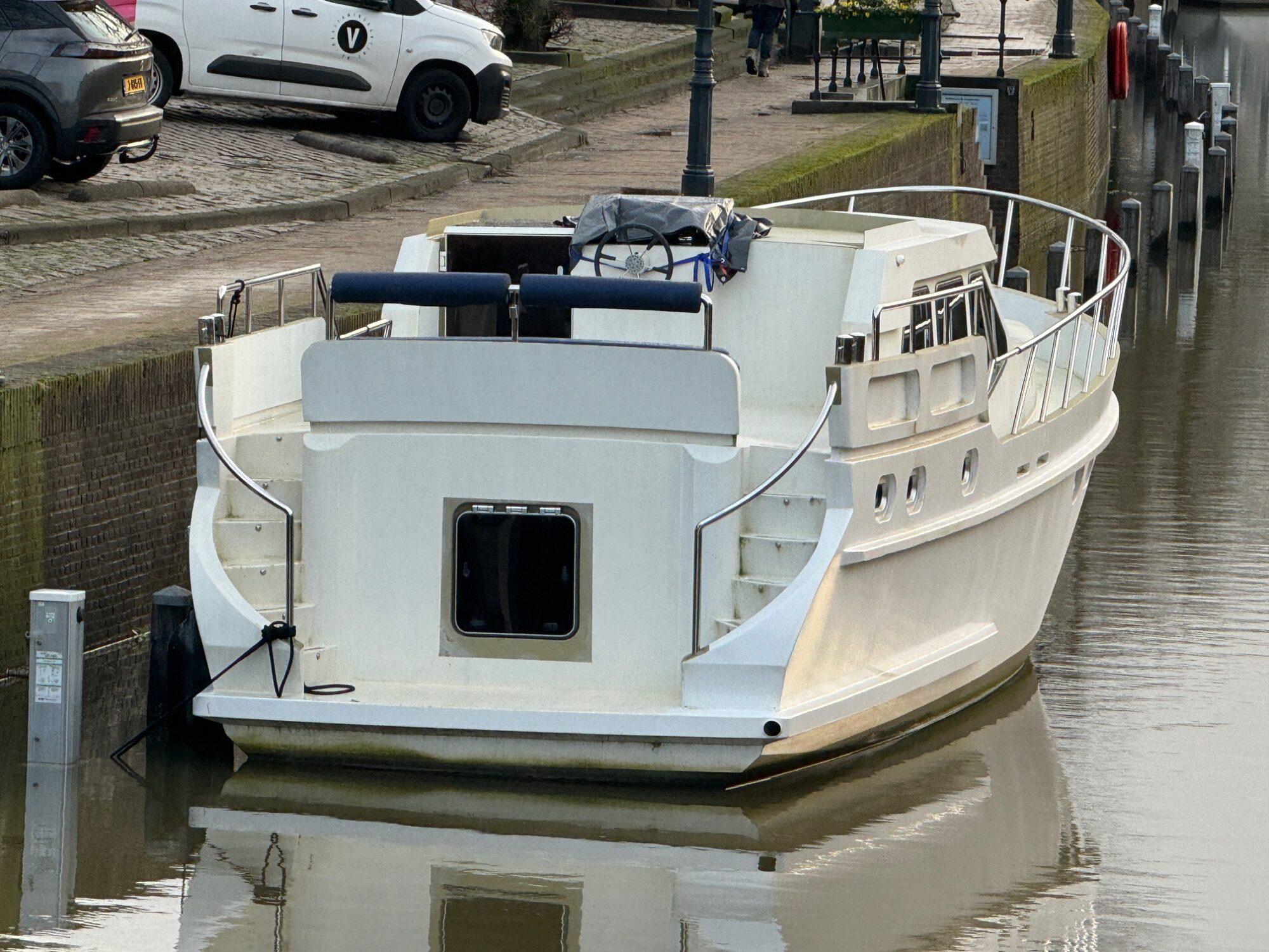 Van Vossen Van Vossen 12.80 AK