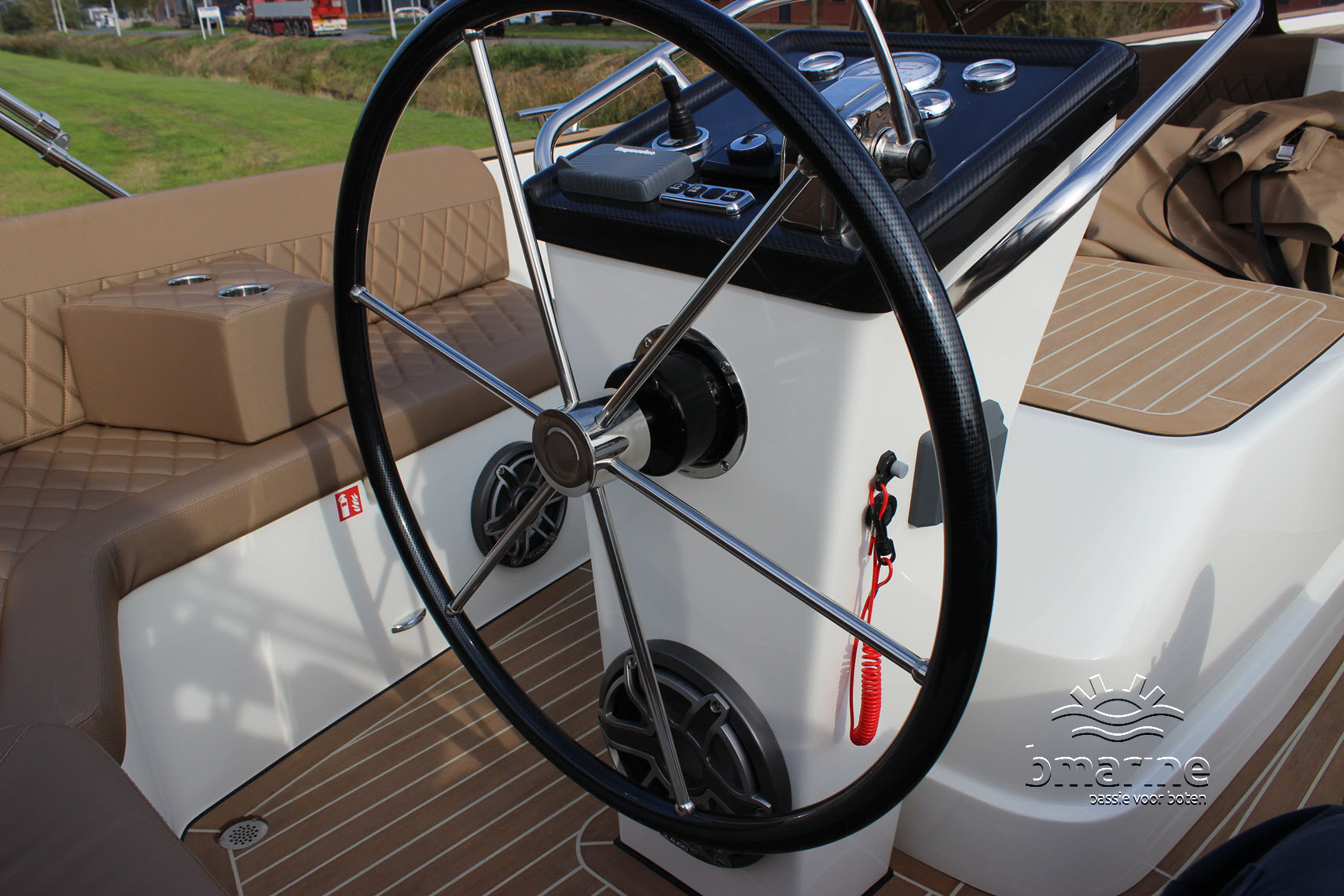 Waterspoor 777 Aviator