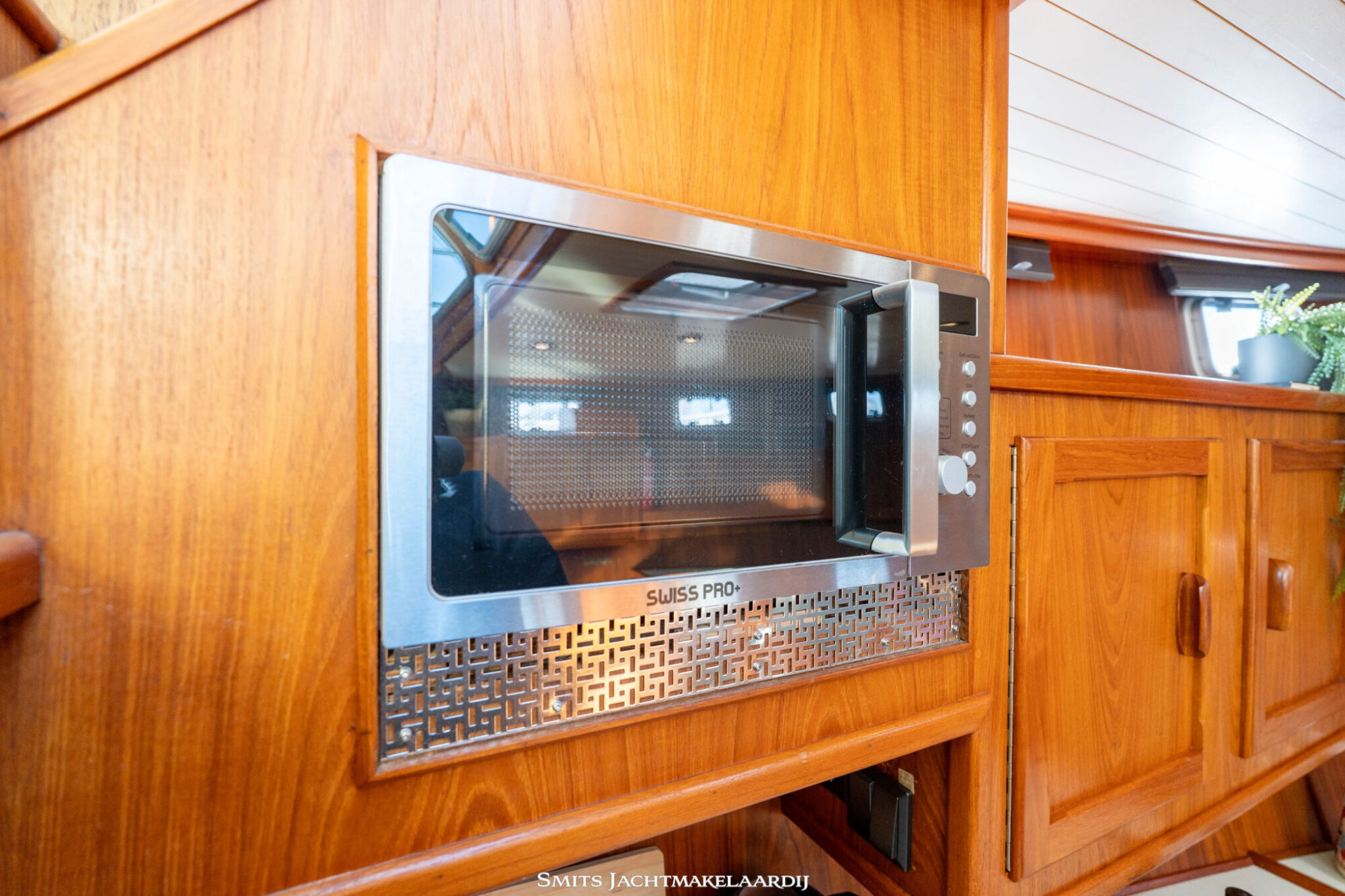 MMS Bakdekkruiser 12.00 AK Cabrio