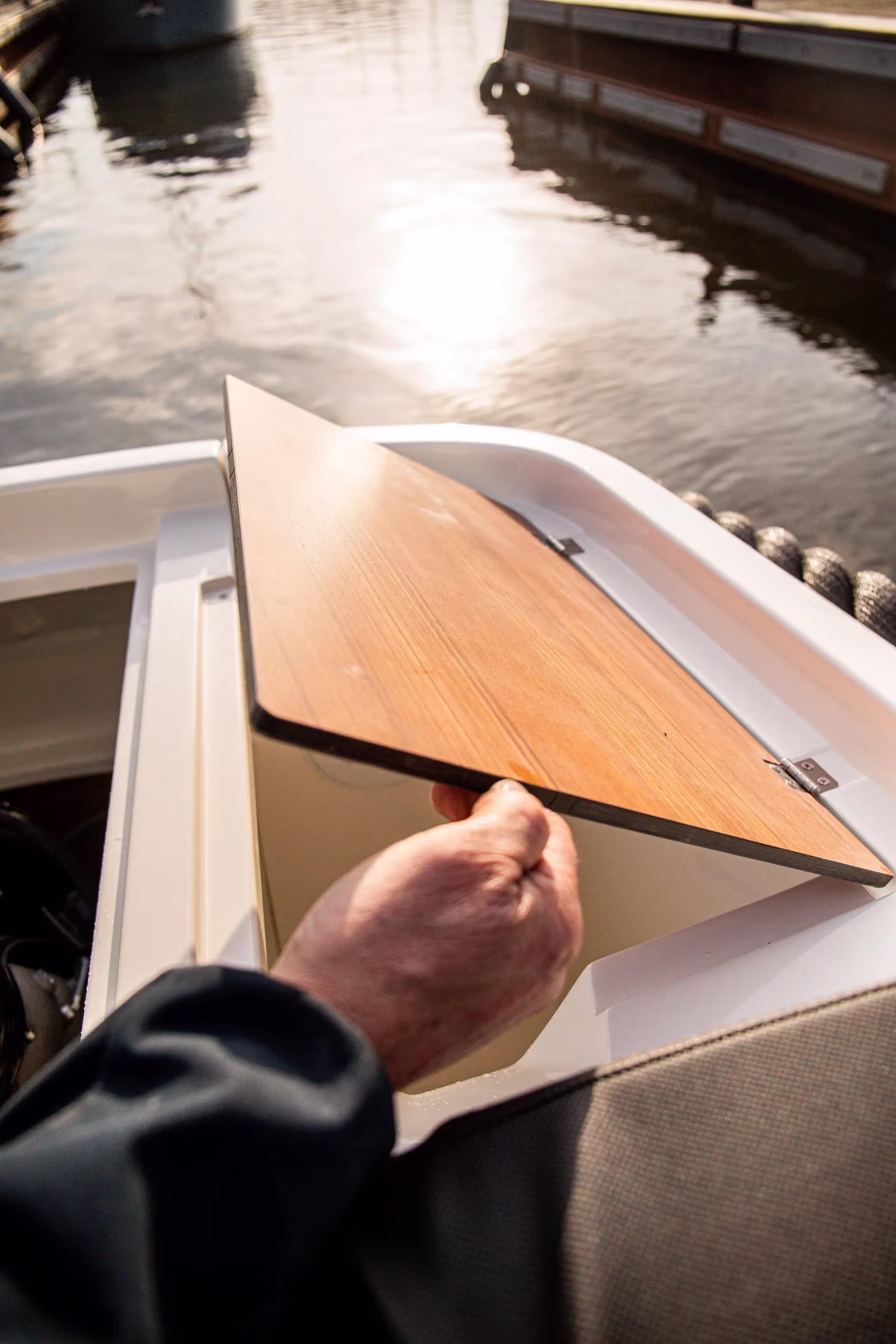 Oud-huijzer 740 Tender