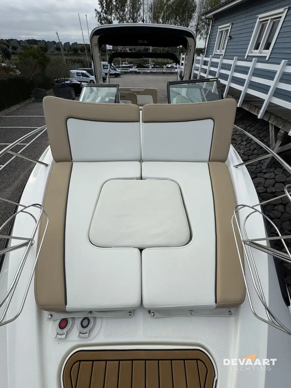 Bayliner Ciera 8