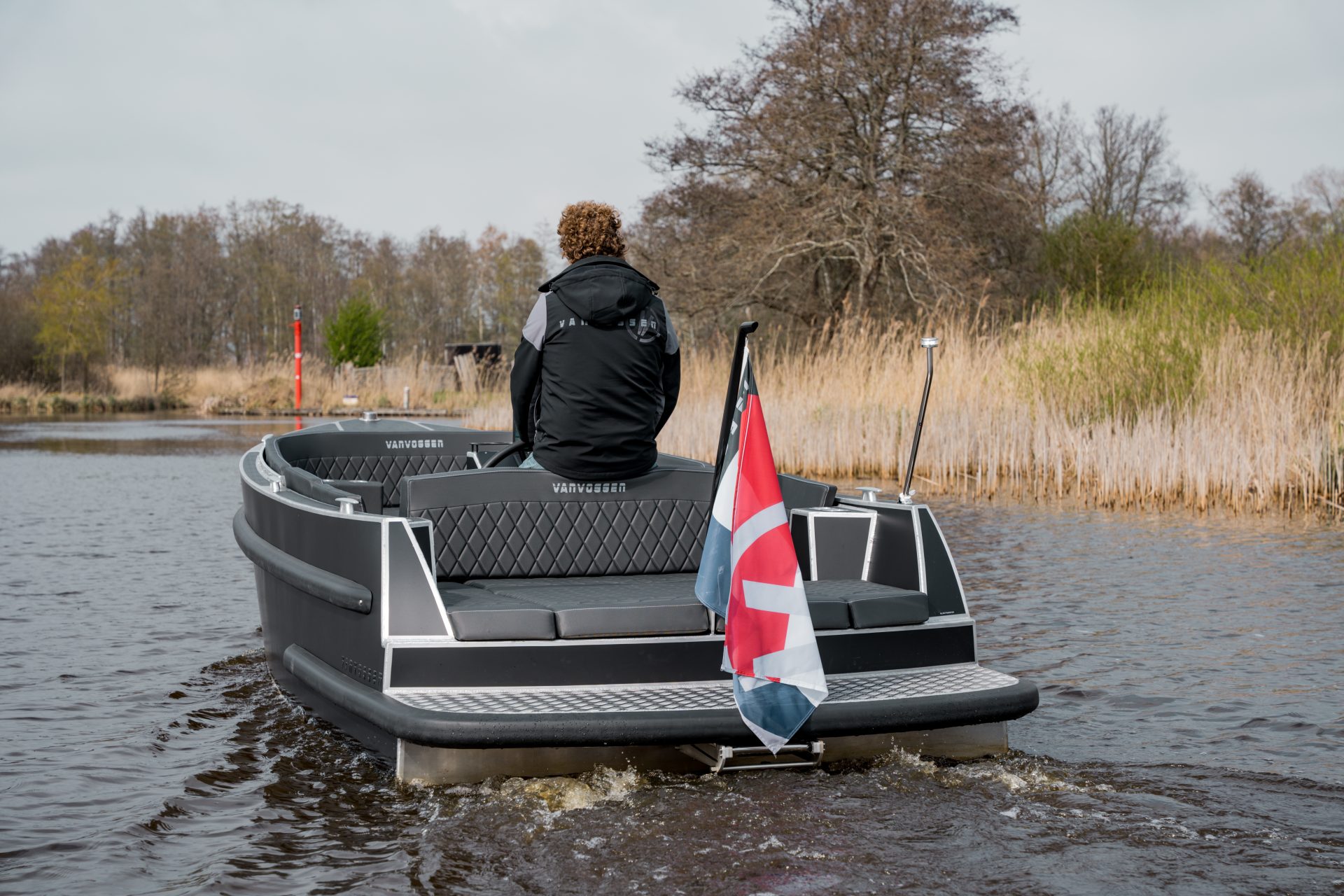 Van Vossen VanVossen E-Tender 595