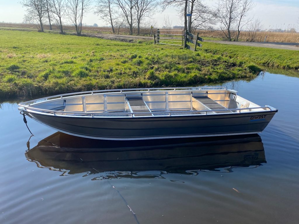 Qwest B381 hoofdfoto: 1