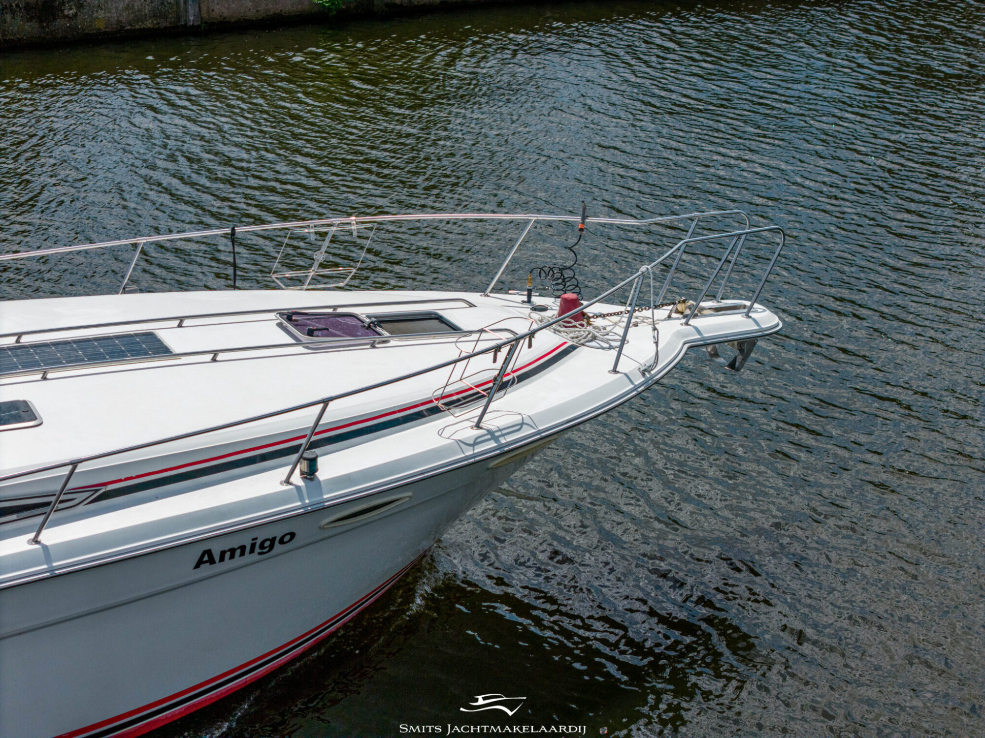 Sea Ray 370 Express Cruiser