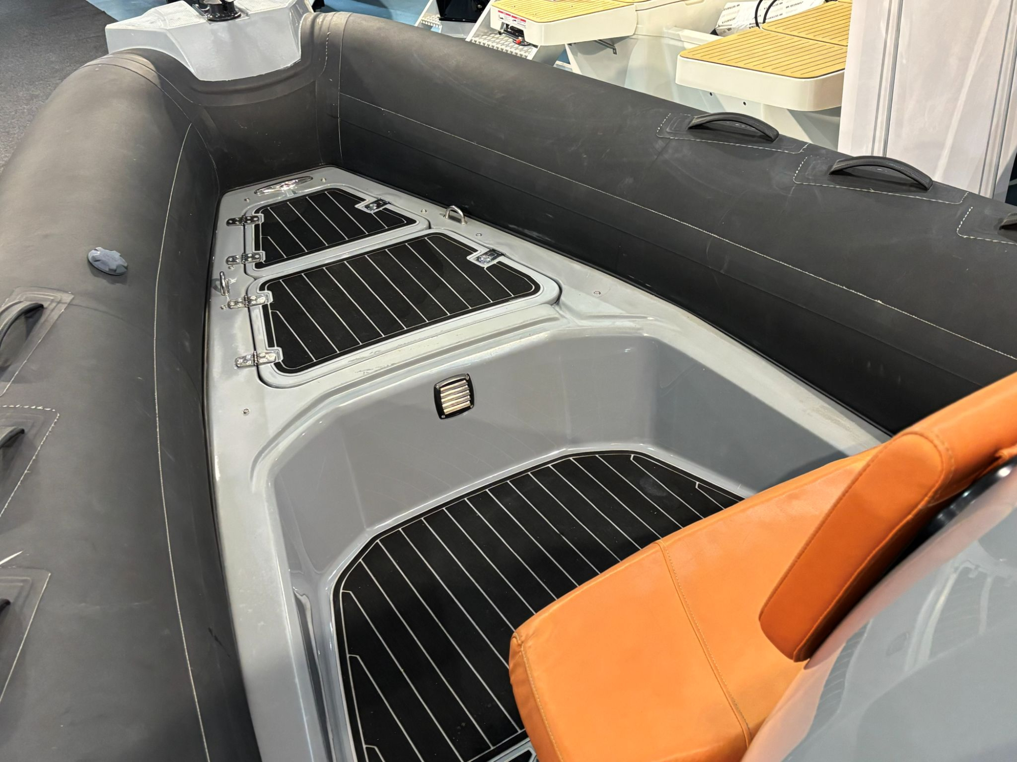 Brig Ribs Brig 650 met een mercury 225 pk bouwjaar 2019