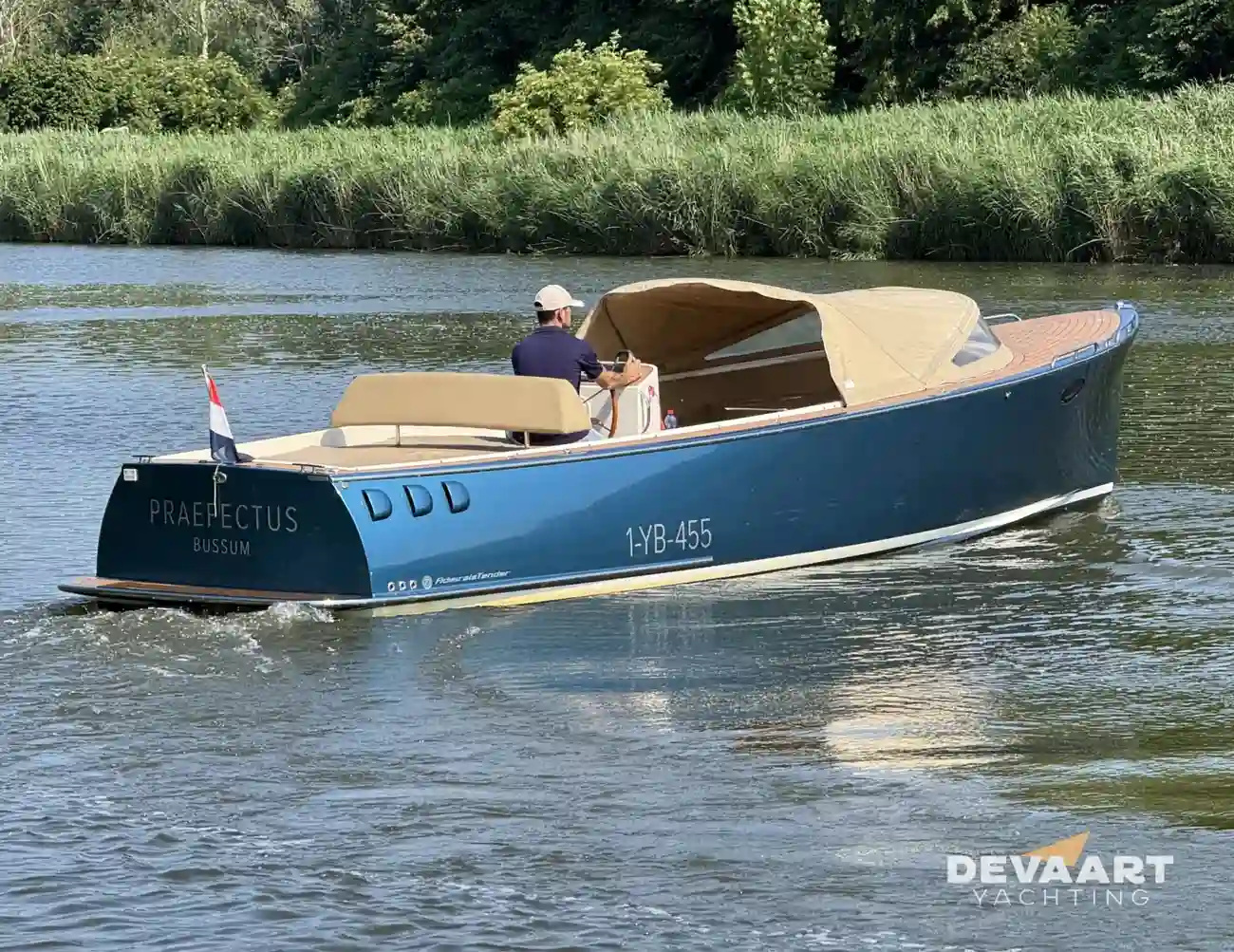 Admiral 28