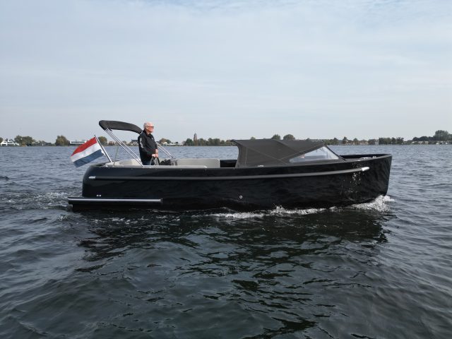 Seafury Hawker 725 jonge occasion