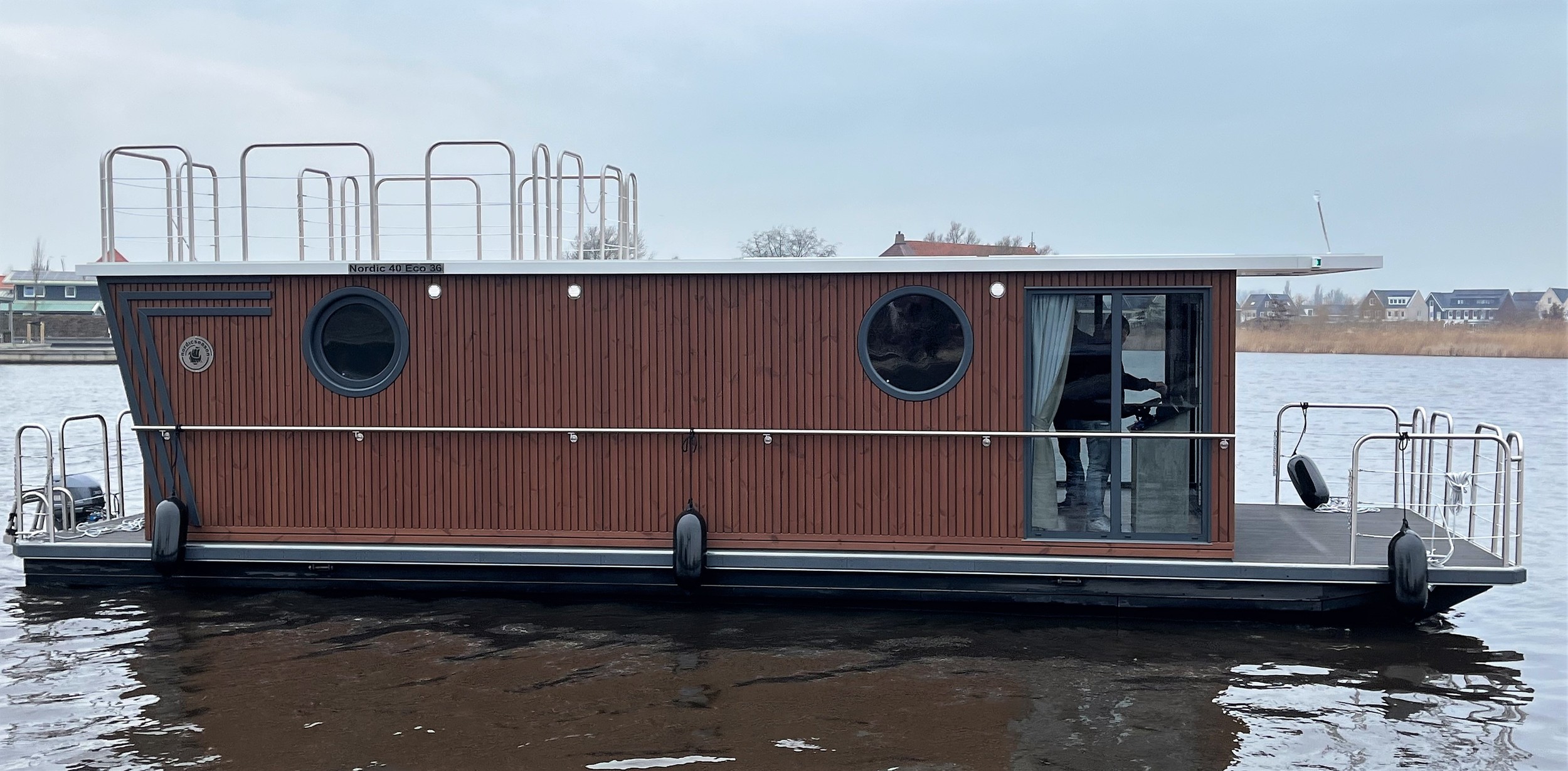 Nordic Season Houseboat NS 40 Eco 36m2