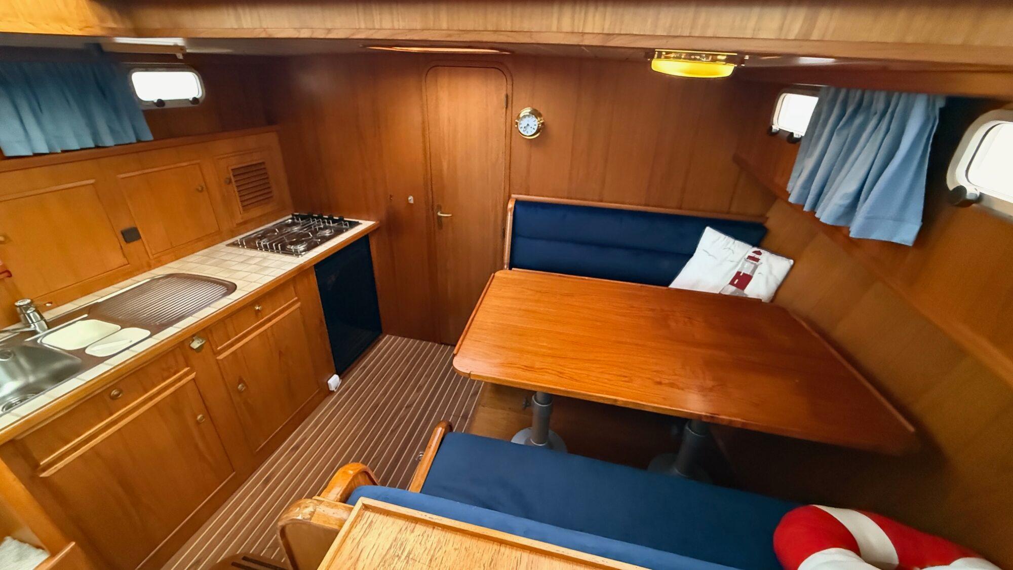 Monty Bank Monty Bank Kotter 41 AK Cabrio