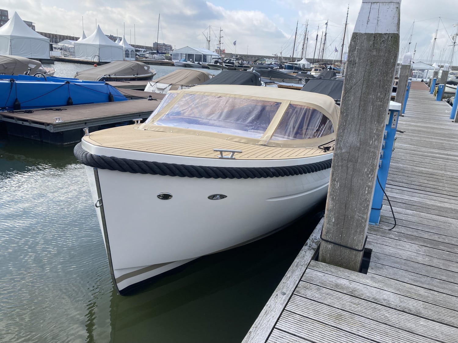 Primeur 850 Tender