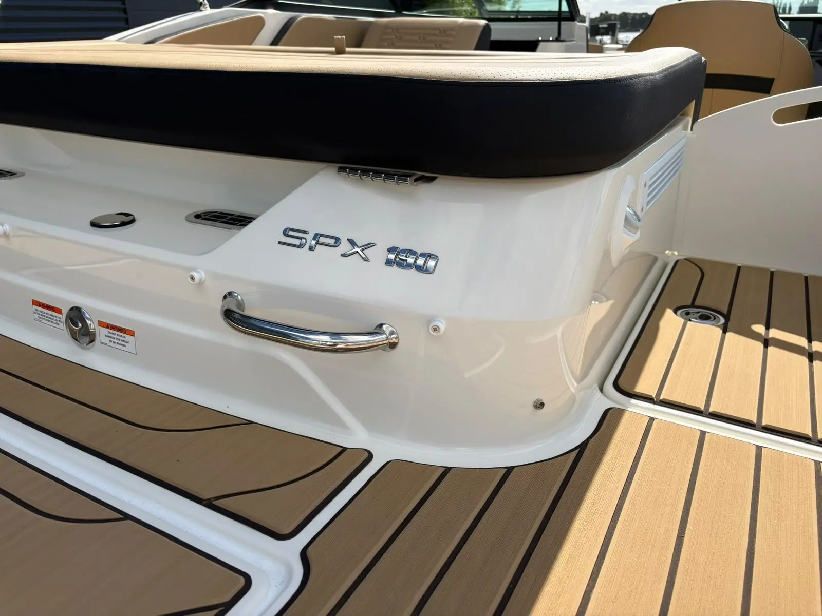 Sea Ray SPX 190