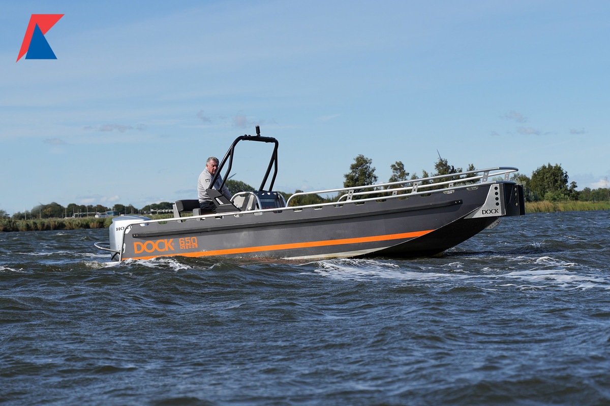 Dock Steel 650