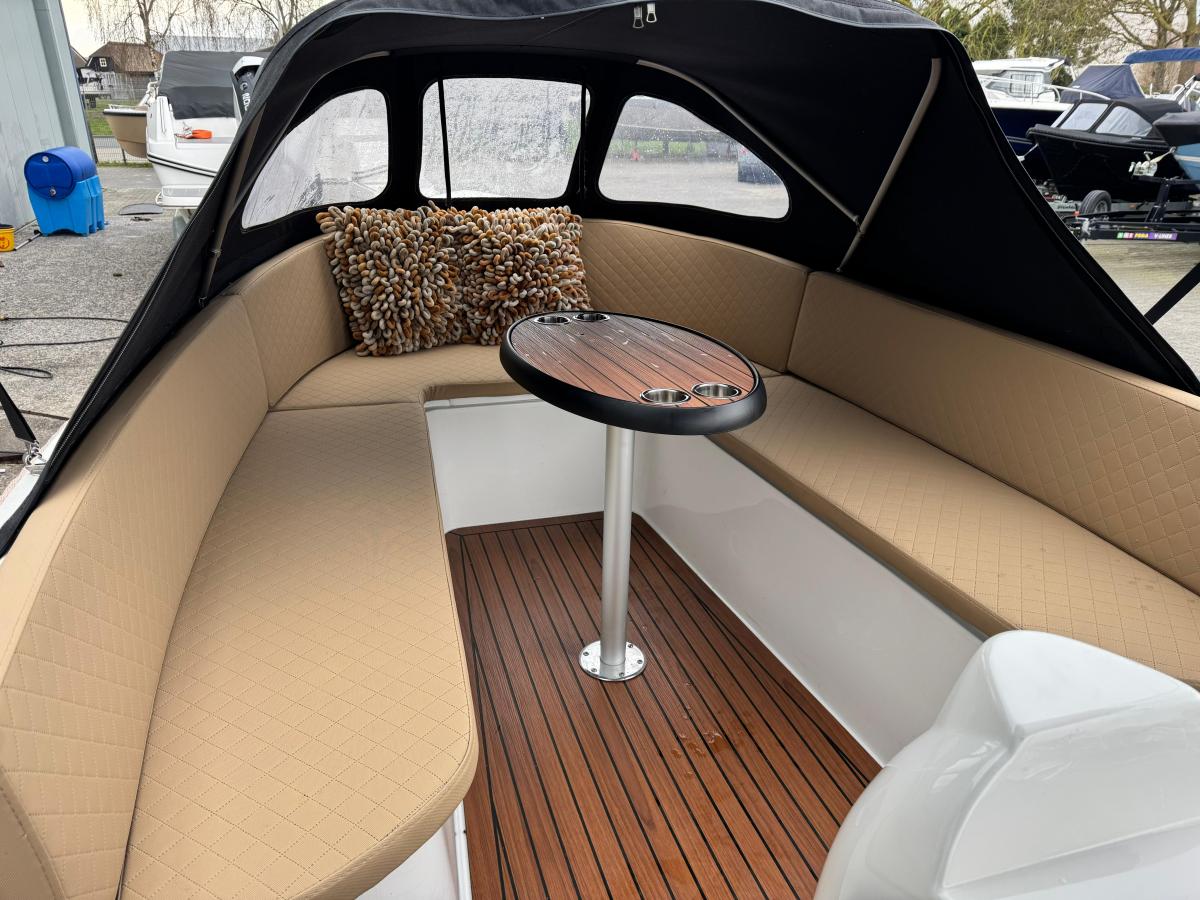 Rietdieper 565 Tender