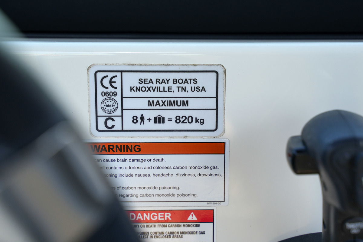 Sea Ray Sundancer 265