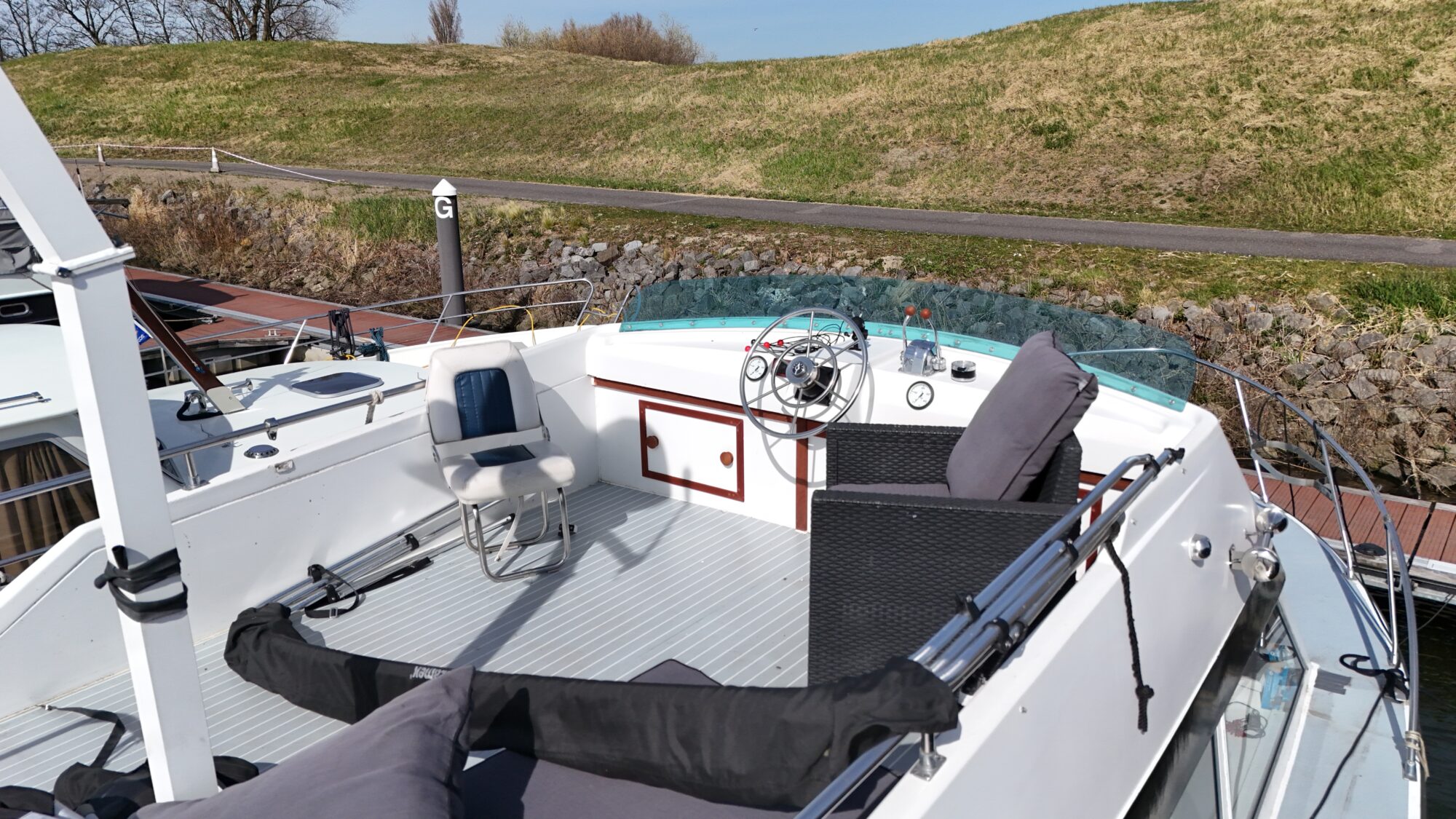 Chris Craft 11.00 Flybridge
