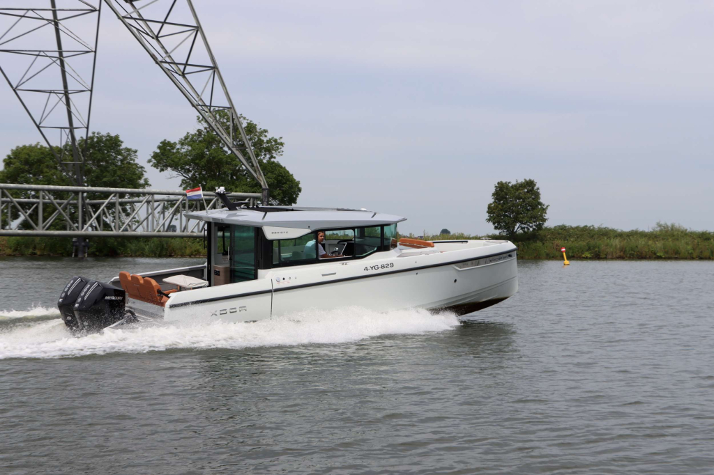 Saxdor Yachts 320 GTC