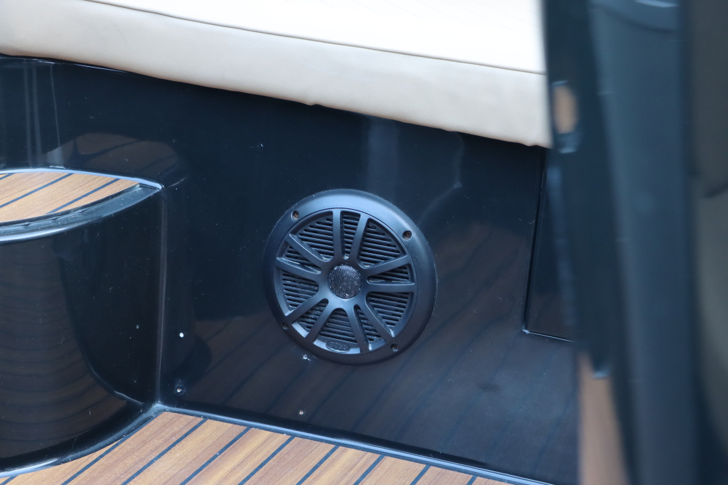Primeur 710 Tender