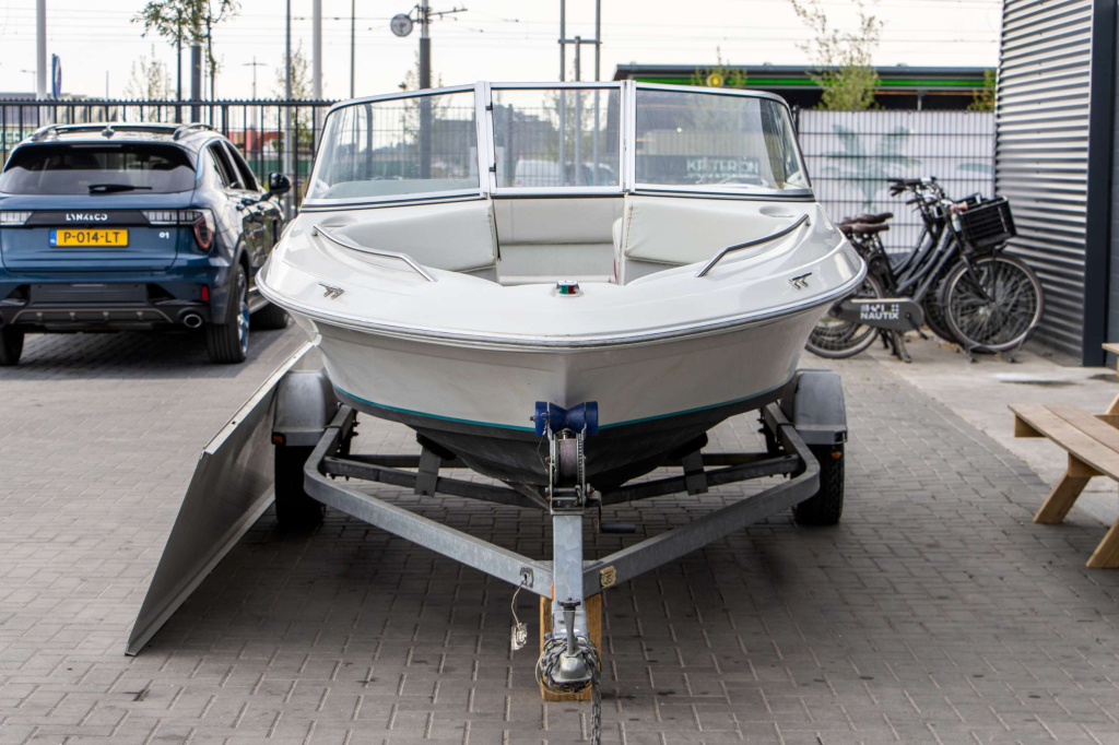 Dynasty 171 Elanti Bowrider