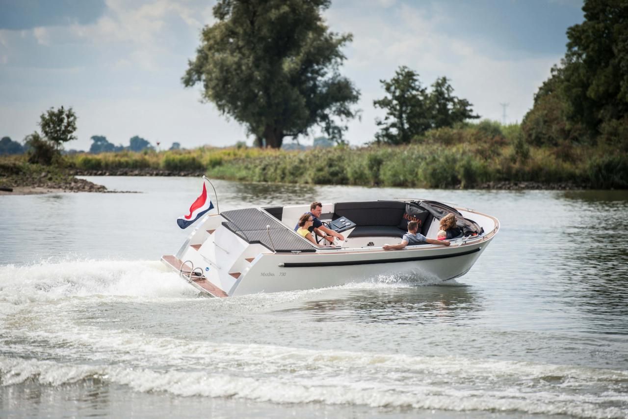 Maxima 730 tender
