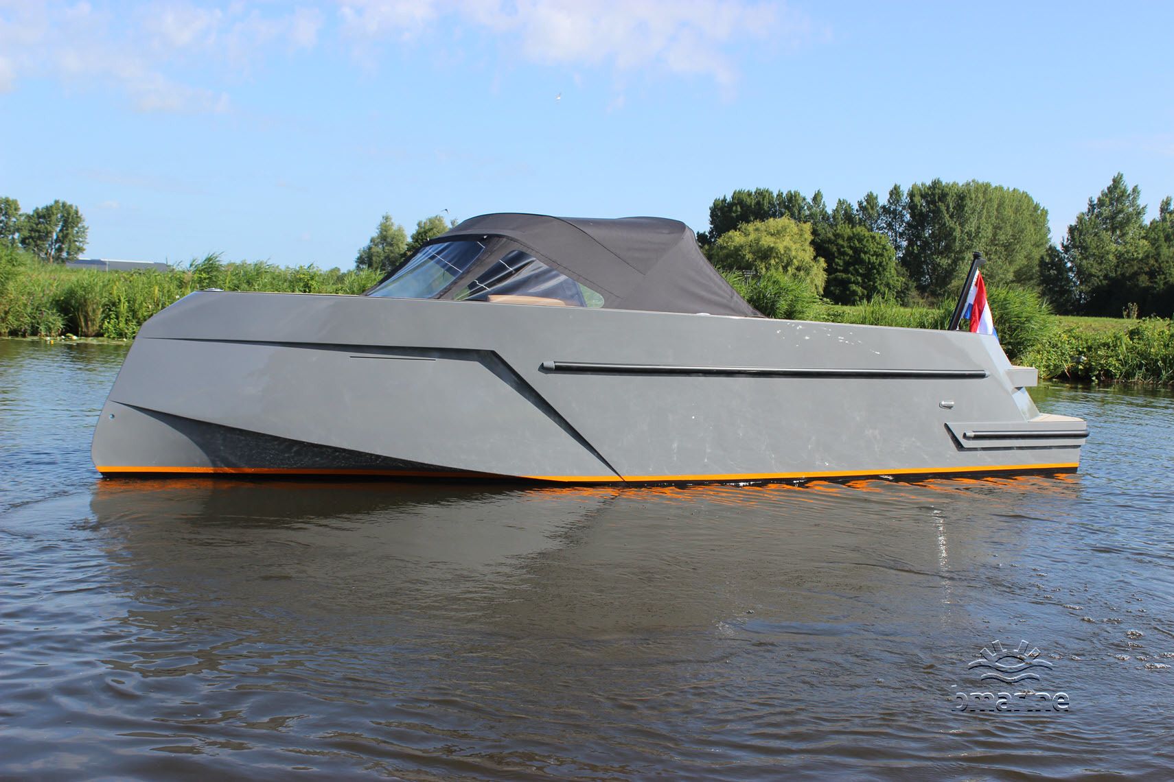 Elite 717 Tender