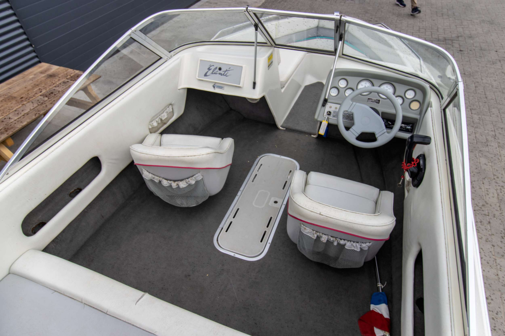 Dynasty 171 Elanti Bowrider