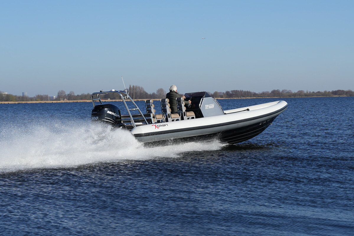 X-Craft R808