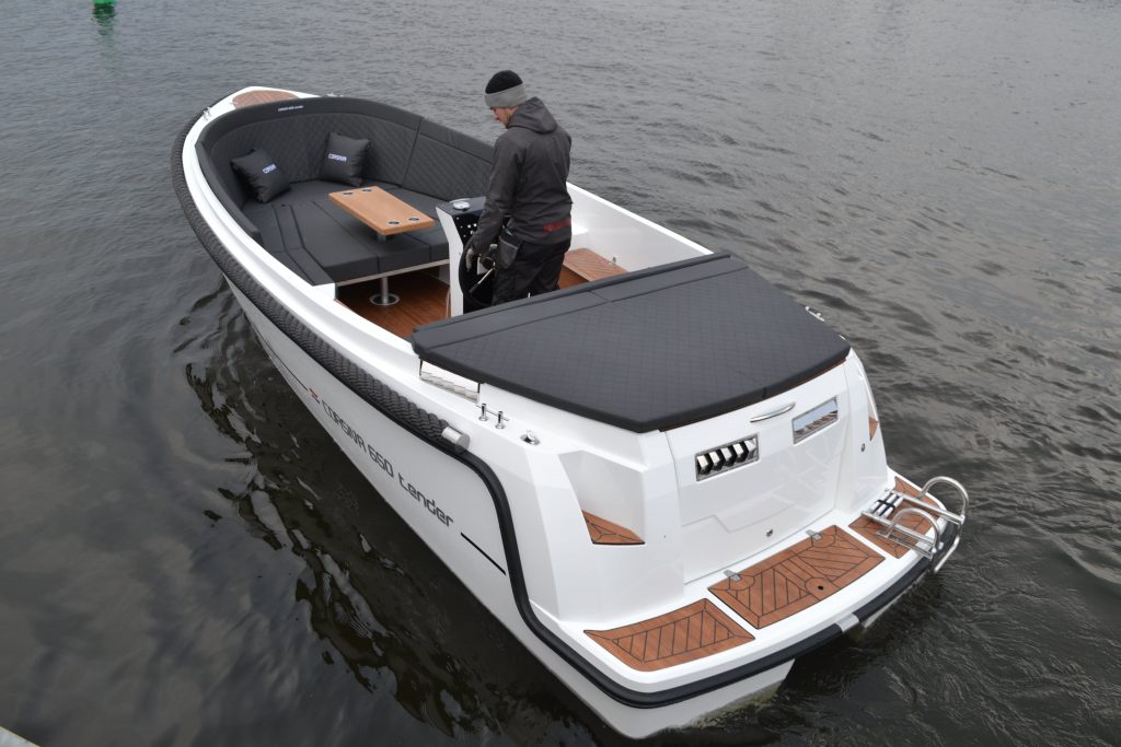 Corsiva 650 tender DE GROOTSTE SLOEPENSHOWROOM VAN NEDERLAND