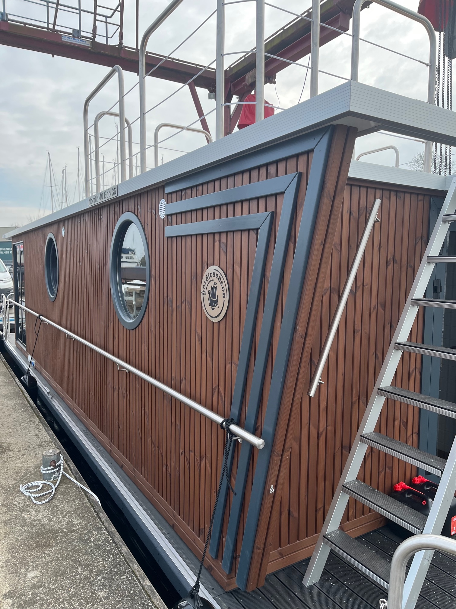 Nordic Season Houseboat NS 40 Eco 36m2