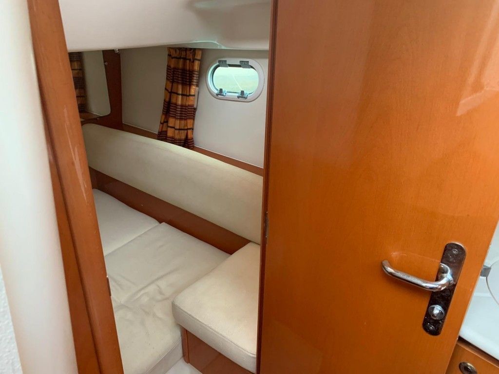 Prestige 34