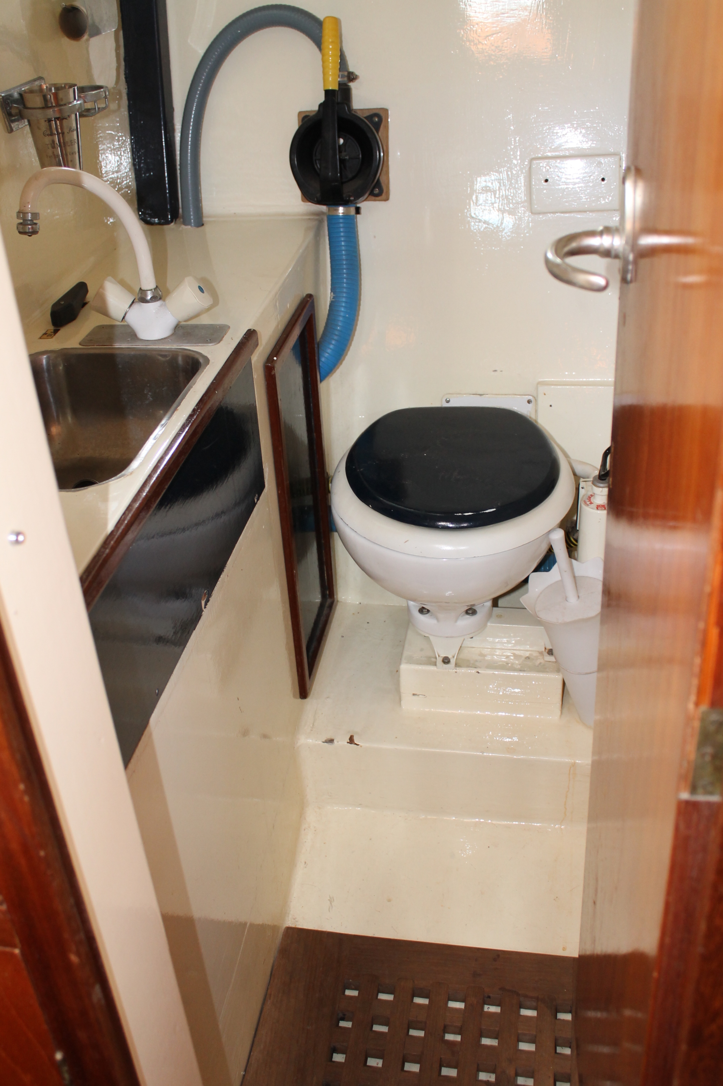 Pieter Beeldsnijder Gouwzee 3A