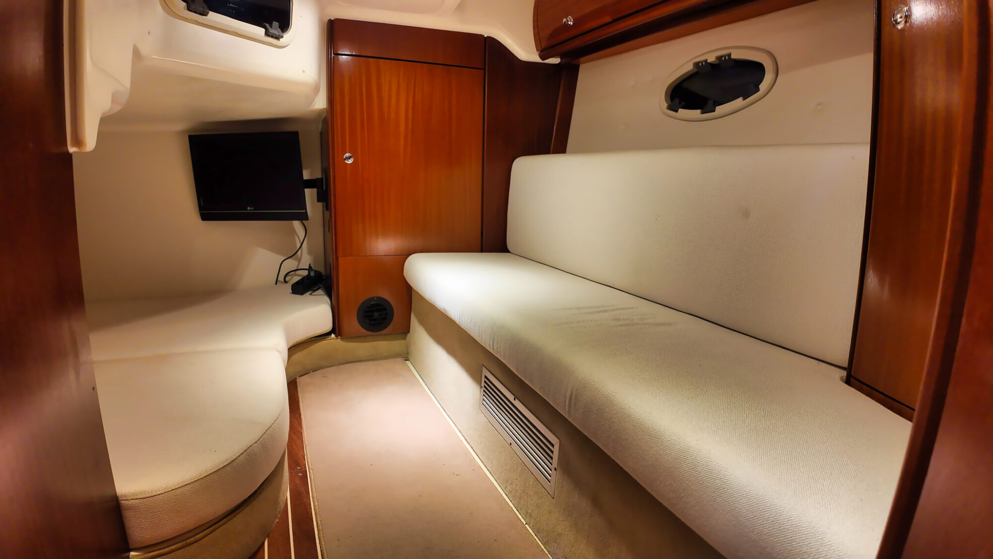 Bavaria 37 HT Hardtop