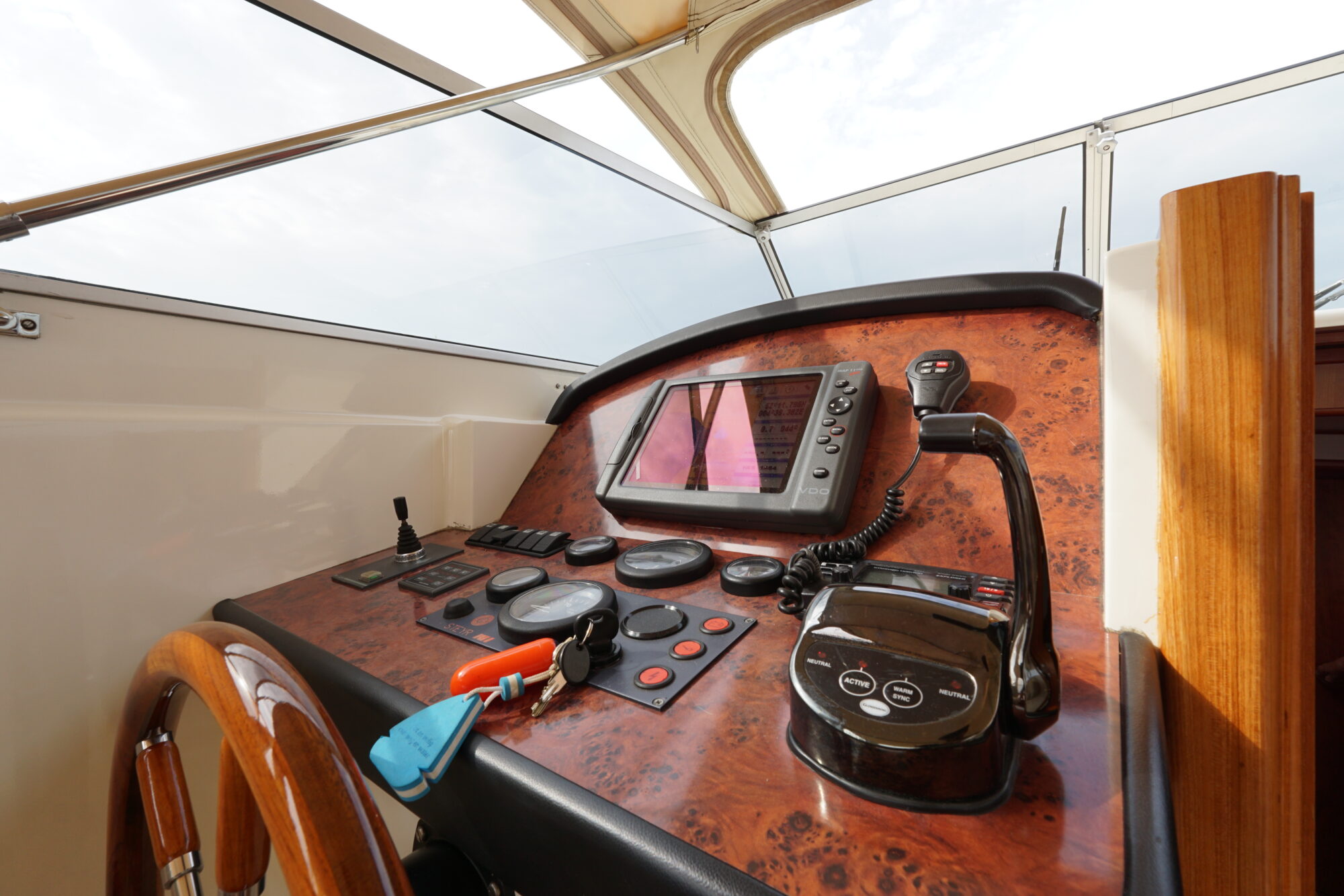 Tryvia 1100 OK Cabrio Spiegeldeur