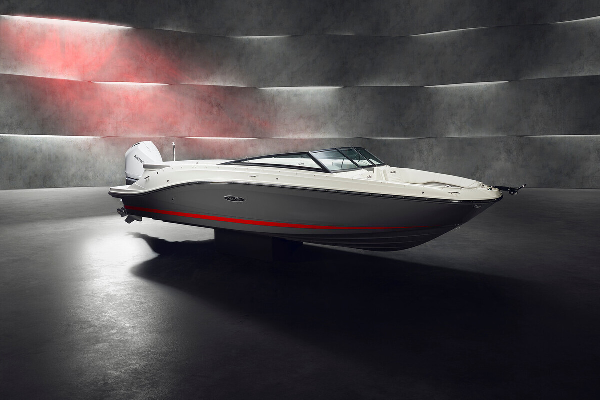 Sea Ray SPX 230 Outboard hoofdfoto: 1