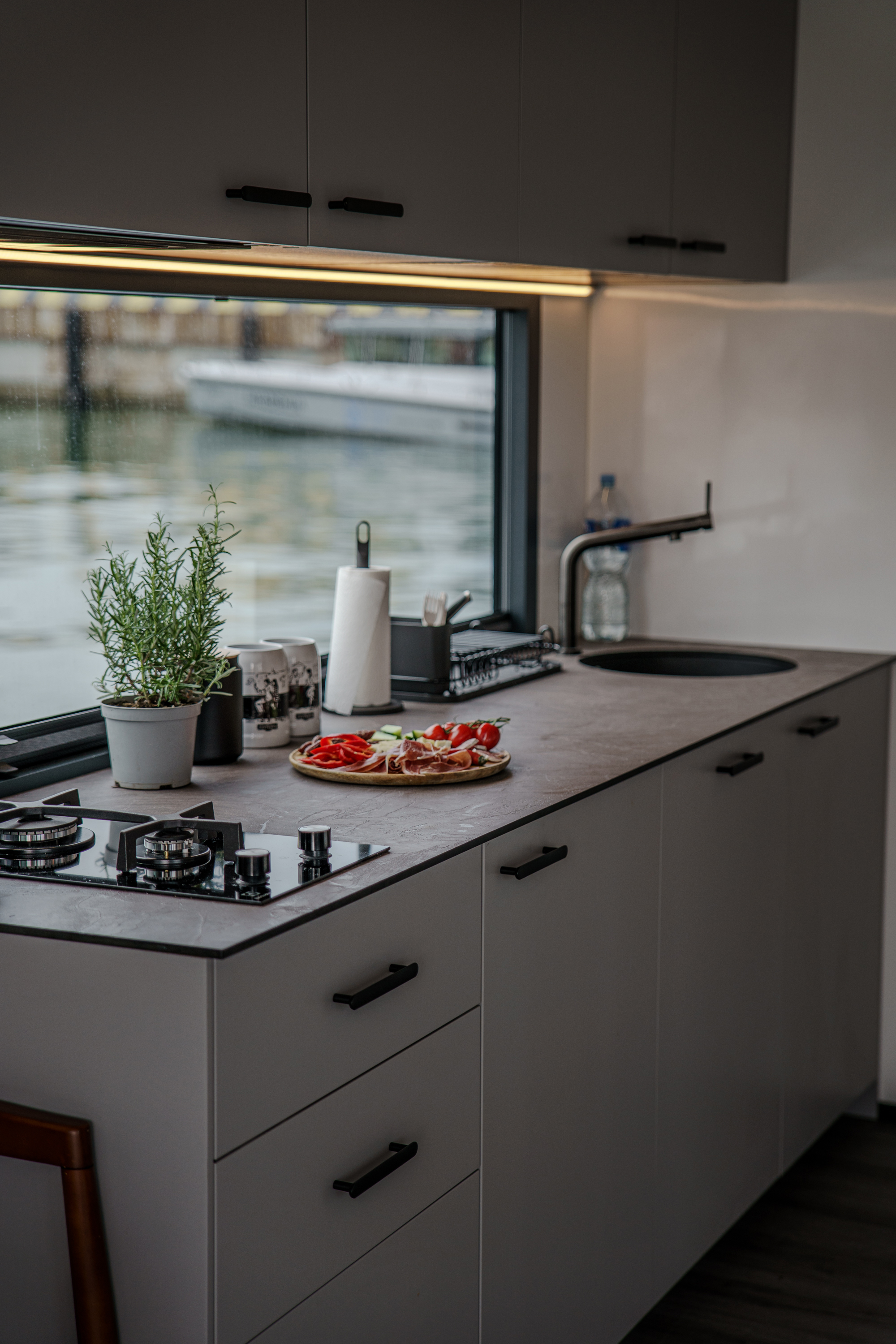 Nordic Season NS 43 EVO 37 CE-C Houseboat