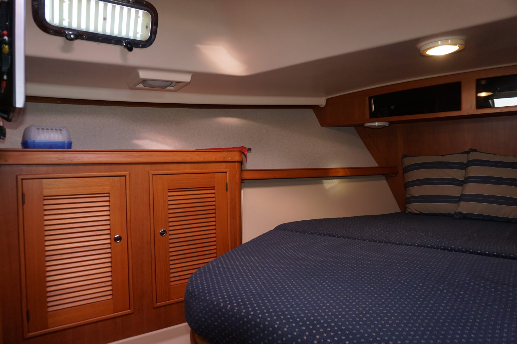 Island Packet Craft 360 Express