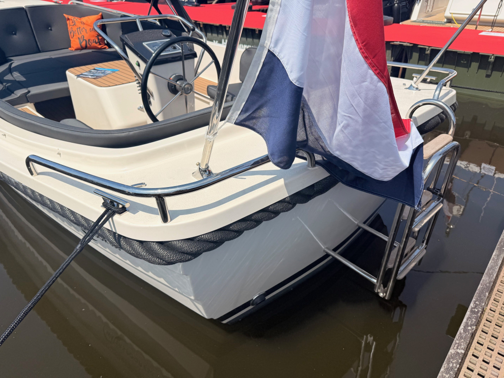 Waterspoor  630 Demo & ELKE ZONDAG OPEN