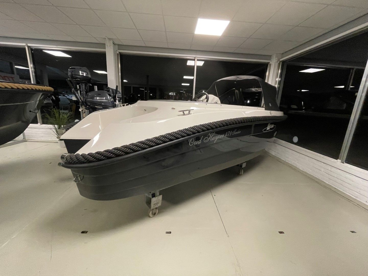 Oud Huijzer 471 Tender Basic