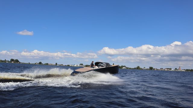 Outlaw 999 tender DE GROOTSTE SLOEPENSHOWROOM VAN NEDERLAND