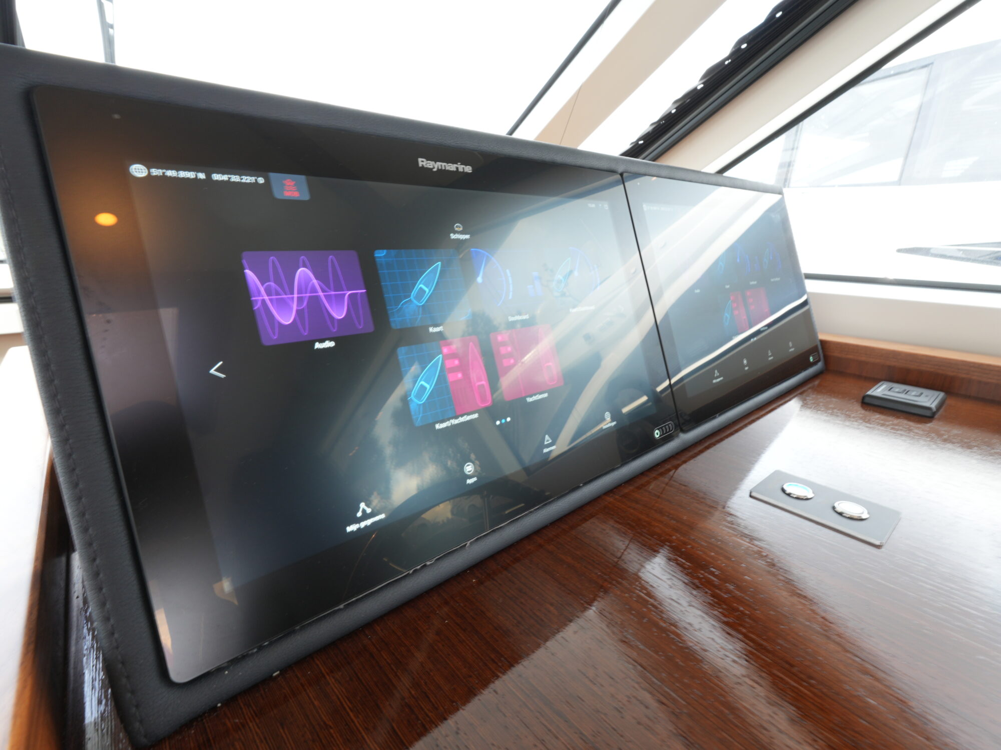 Van den Hoven Executive 15.00 MK II