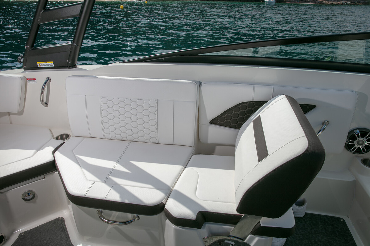 Sea Ray Sun Sport 230 OB